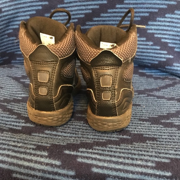 new balance fresh foam paradox sneakerboots